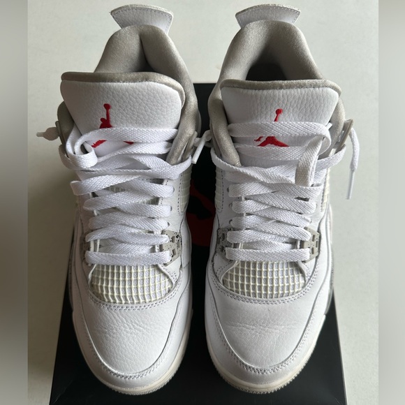 Nike Air Jordan 4 Retro - Picture 2 of 7